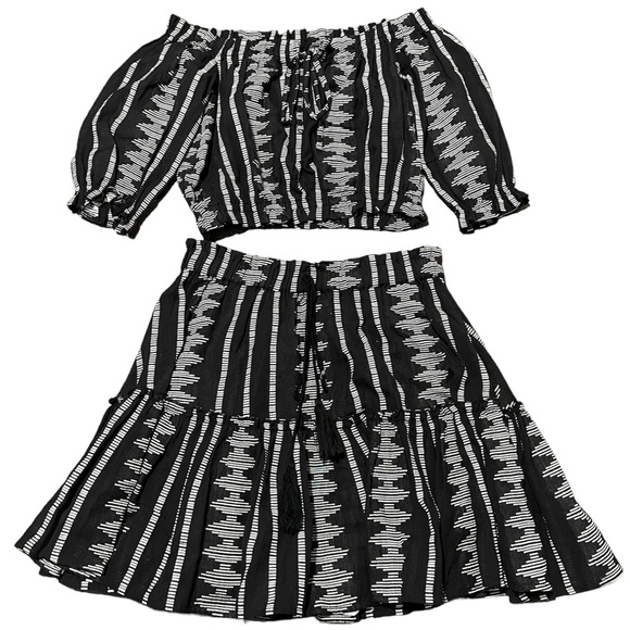 Elan Other - ELAN***Off-Shoulder Top w/ Matching Skirt SET**Small $138